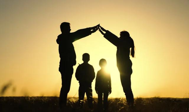 Conheça os 4 melhores investimentos para os filhos