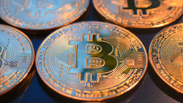 Número de brasileiros que investem ou já investiram em criptomoedas chegou a 29 milhões em 2026