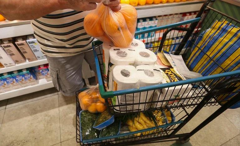 ipea-aponta-deflacao-em-julho-para-as-familias-de-renda-muito-baixa_its-money