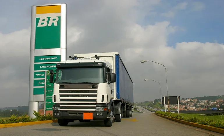 petrobras-reajusta-precos-da-gasolina-e-do-diesel-para-distribuidoras_its-money