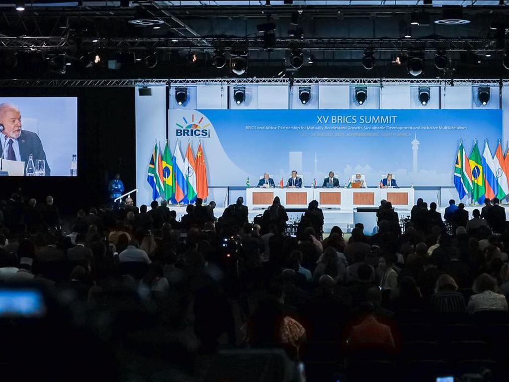 seis-novos-paises-integrarao-o-brics-a-partir-de-janeiro-de-2024_its-money