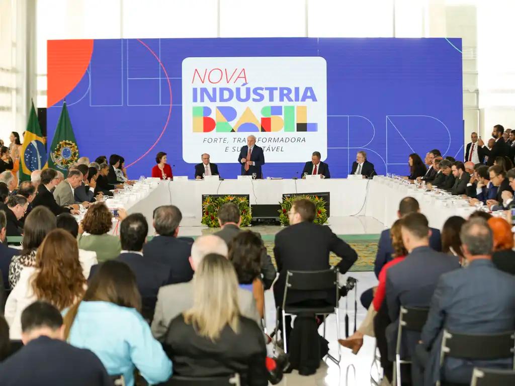 nova-industria-brasil_Its-money