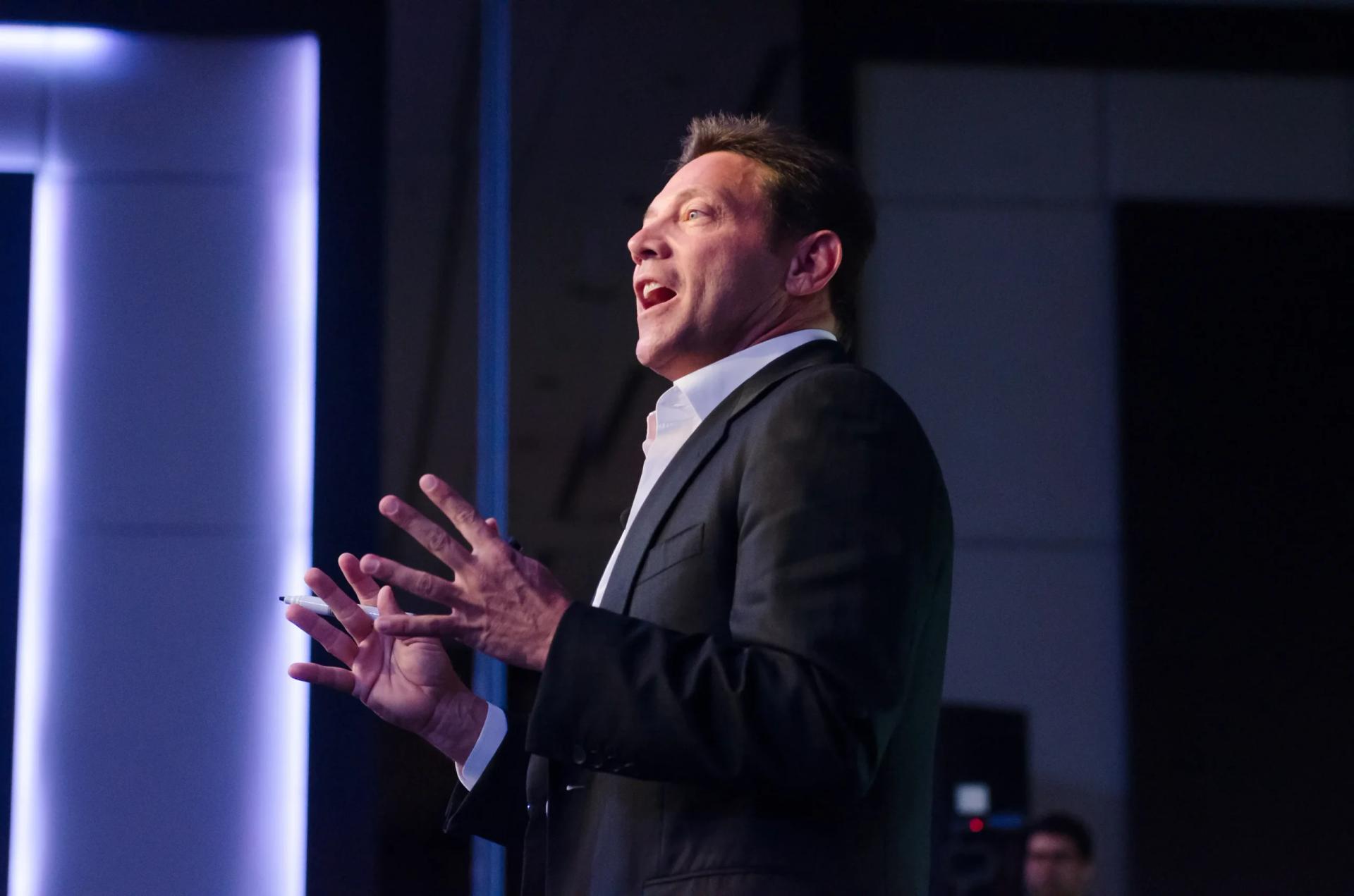 jordan-belfort-lobo-de-wall-street_its-money