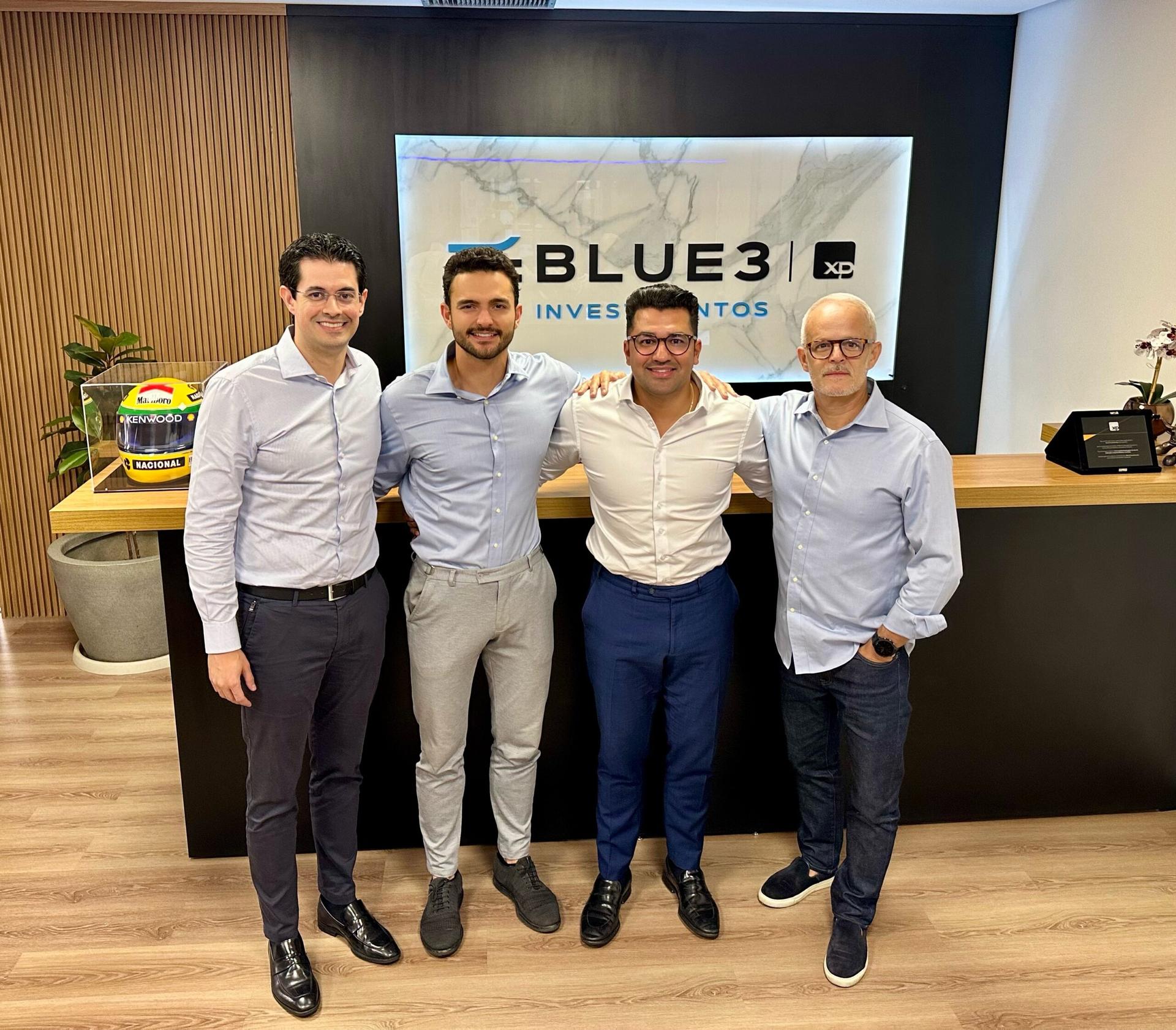 blue3-adquire-a-m-capital_its-money