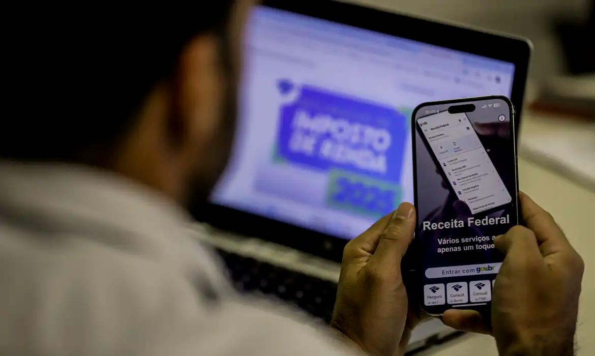 receita-abre-na-sexta-consulta-a-maior-lote-de-restituicao-da-historia