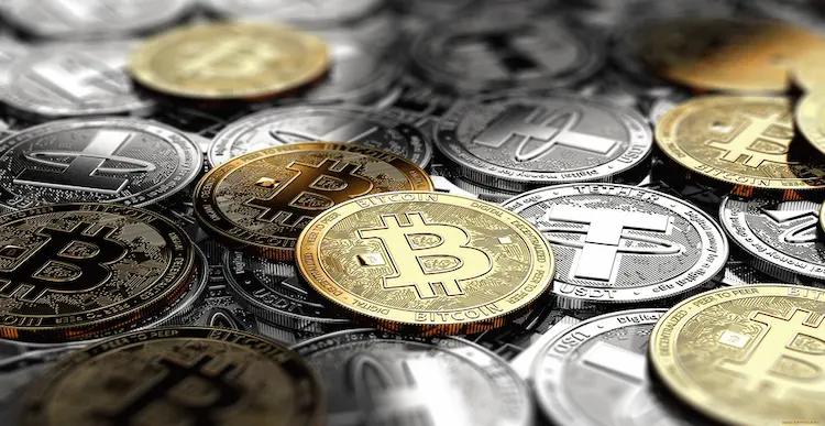 qr-asset-bitcoin-supera-us-124-mil-e-mercado-cripto-ultrapassa-us-4-trilhoes