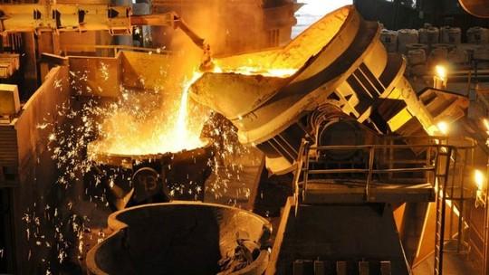 Ações da CSN (CSNA3) Sofrem Queda com Redução na Produção de Minério de Ferro